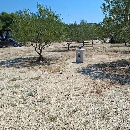 Camp Oblica - Parcela - Empty Plot Camping Pirovac